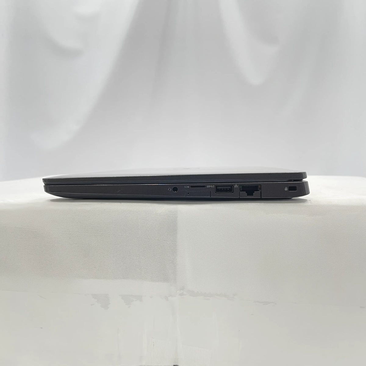 【中古Cランク】Dell Latitude 5300 Core i5 8365U/メモリ 16GB/SSD 256GB/13.3インチ フルHD/Windows 11 Pro