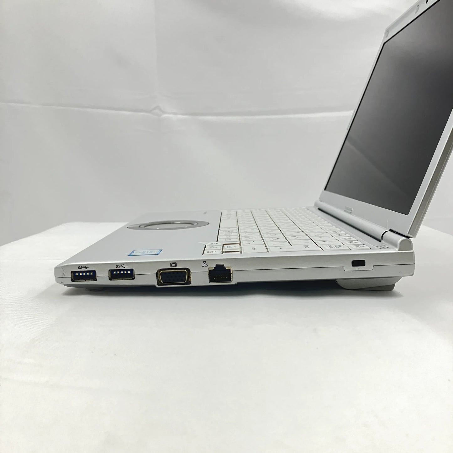 【中古Bランク】Panasonic Let's note（レッツノート） SV8 Core i5 8365U/メモリ16GB/SSD 500GB/12.1インチ/Windows 11 Pro