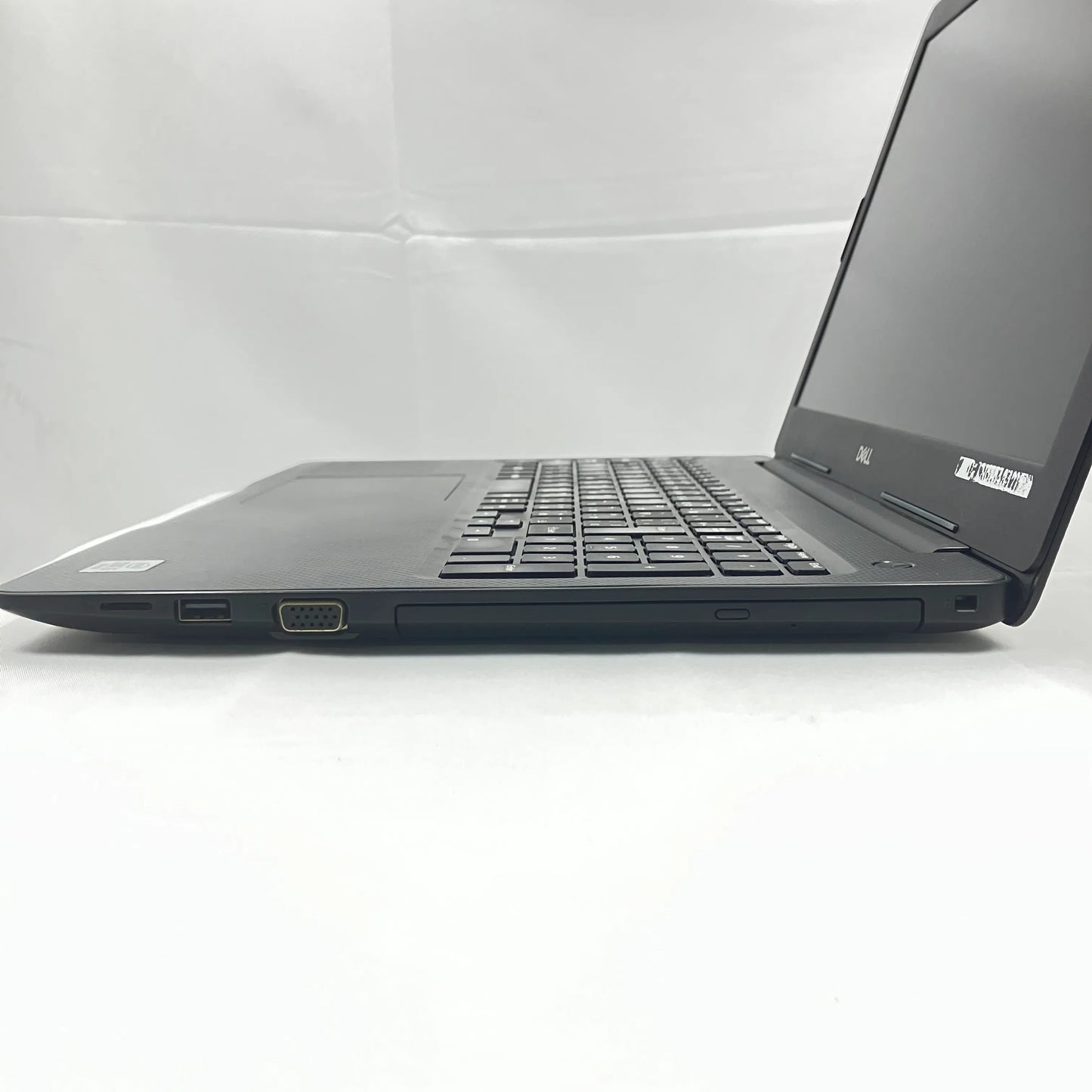 【中古Cランク】Dell Vostro 3590 Core i5 10210U/メモリ8GB/SSD 256GB/15.6インチ フルHD/Windows 11 Pro