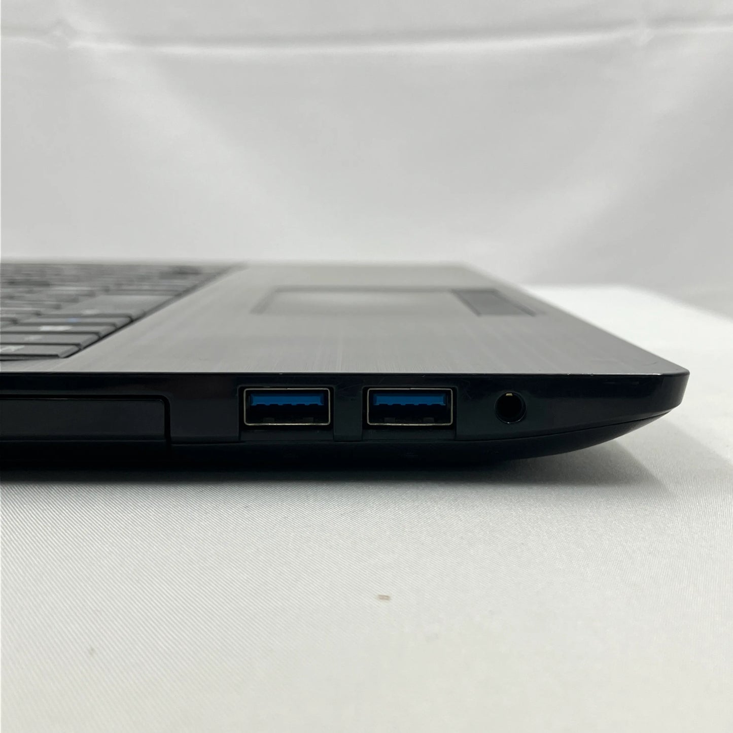 【中古Dランク】Dynabook (東芝) dynabook B65/EP Core i5 8265U/8GB/500GB(HDD)/15.6インチ フルHD/Windows 11 Pro