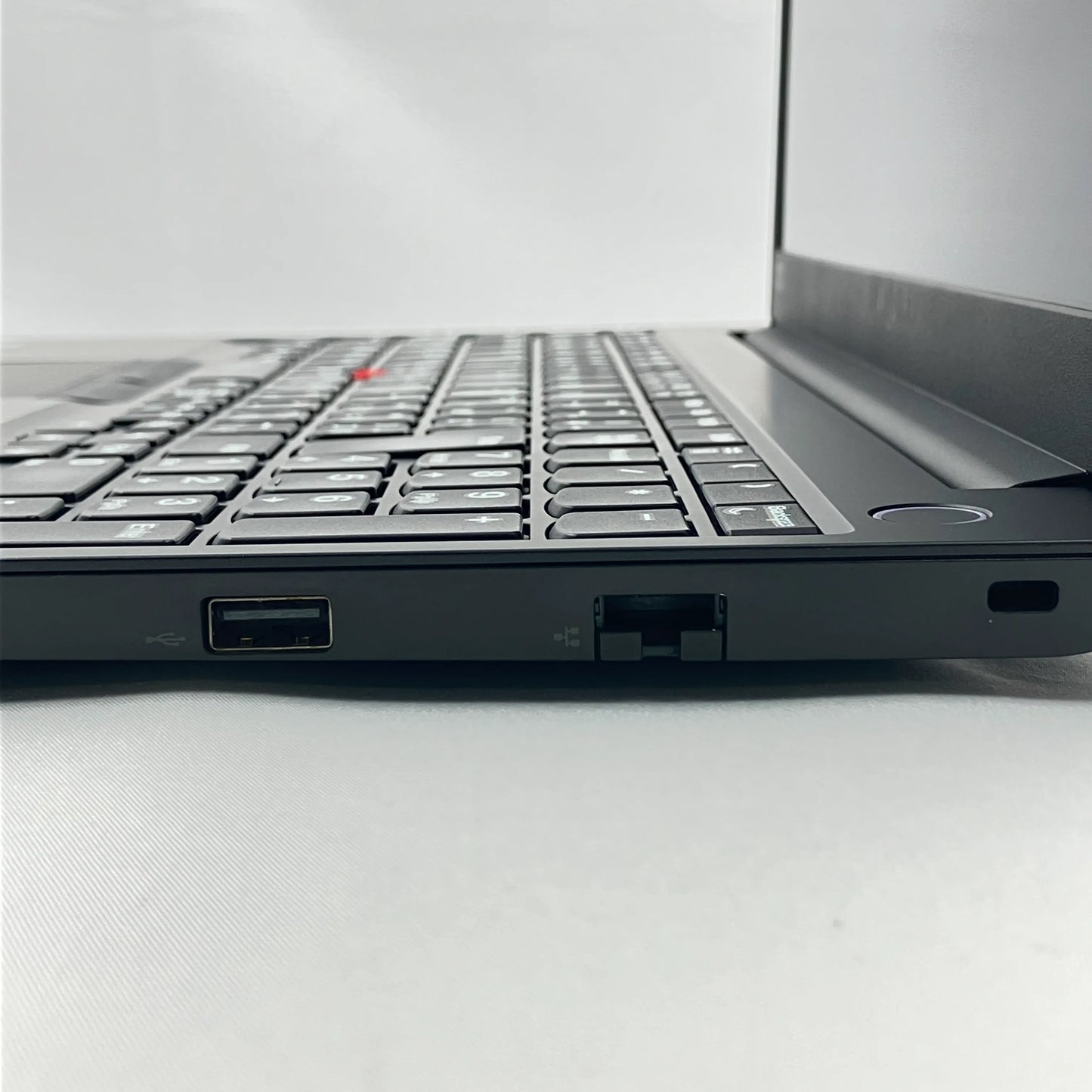 【中古Dランク】Lenovo ThinkPad E15 Core i3 10110U/メモリ8GB/SSD 256GB/15.6インチ フルHD/Windows 11 Pro