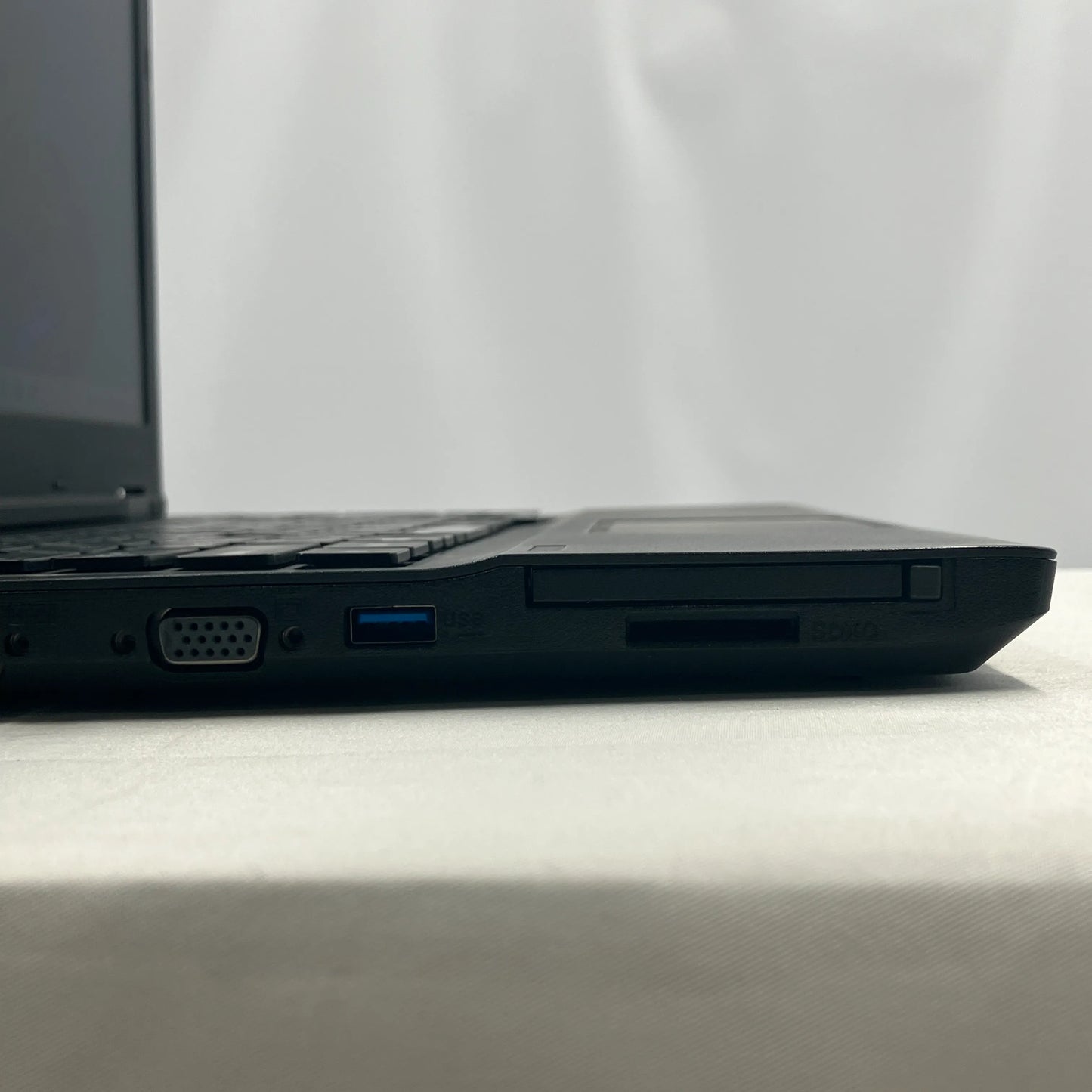 【中古Bランク】NEC VersaPro VKT16/X-4 Core i5 8250U/メモリ 8GB/SSD 256GB/15.6インチ/Windows 11 Pro