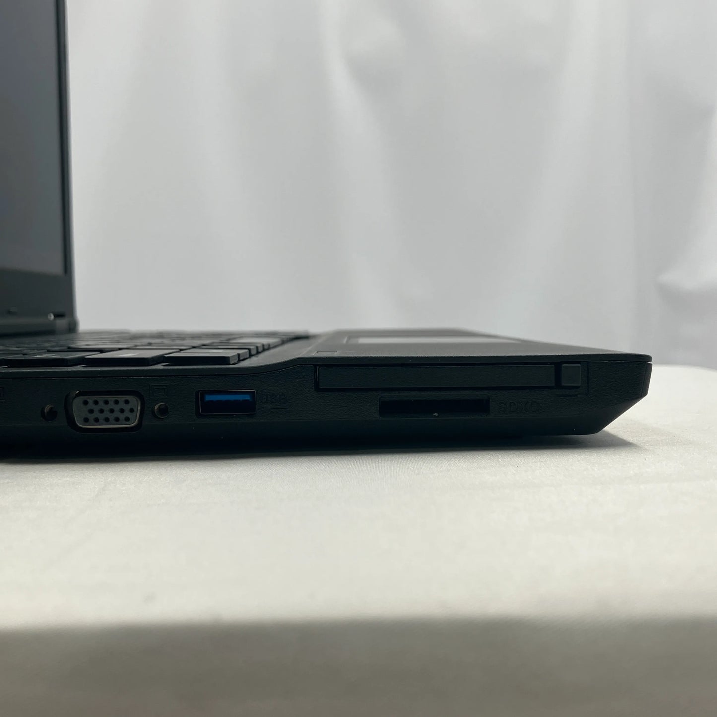 【中古Bランク】NEC VersaPro VKT16/X-4 Core i5 8250U/メモリ 8GB/SSD 256GB/15.6インチ/Windows 11 Pro