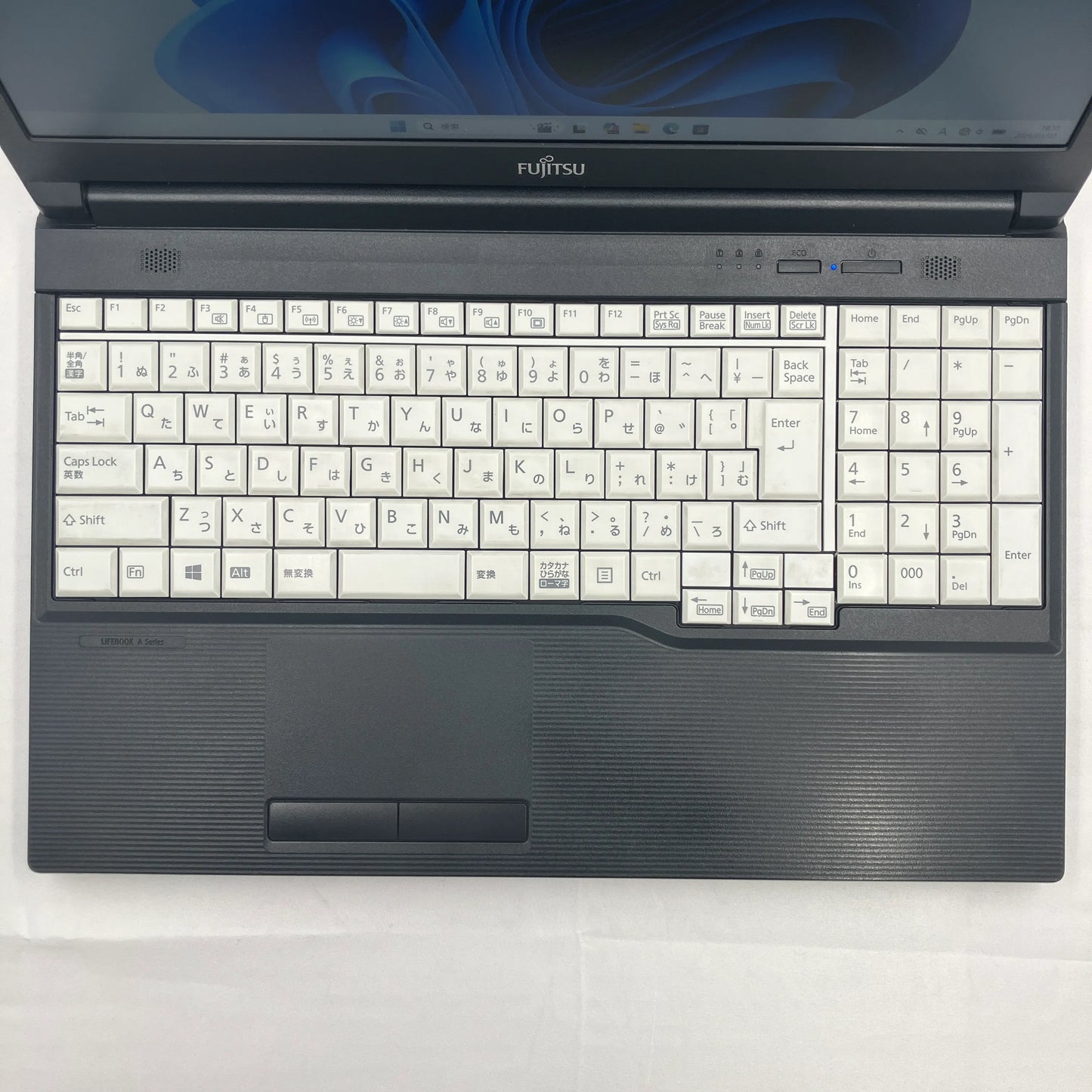 【中古Cランク】富士通 LIFEBOOK A579 Core i5 8265U/メモリ 8GB/SSD 128GB/15.6インチ フルHD/DVD-ROM/Windows 11 Pro
