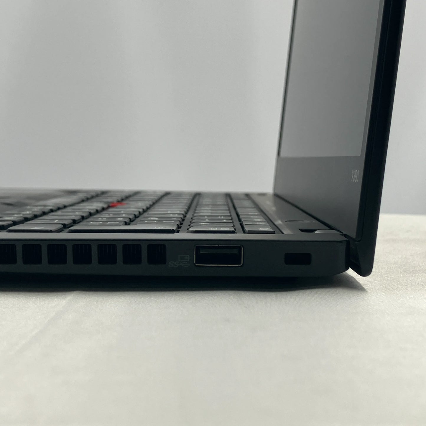 【中古Cランク】Lenovo ThinkPad X390 Core i5 8265U/メモリ8GB/SSD 256GB/13.3インチ/Windows 11 Pro