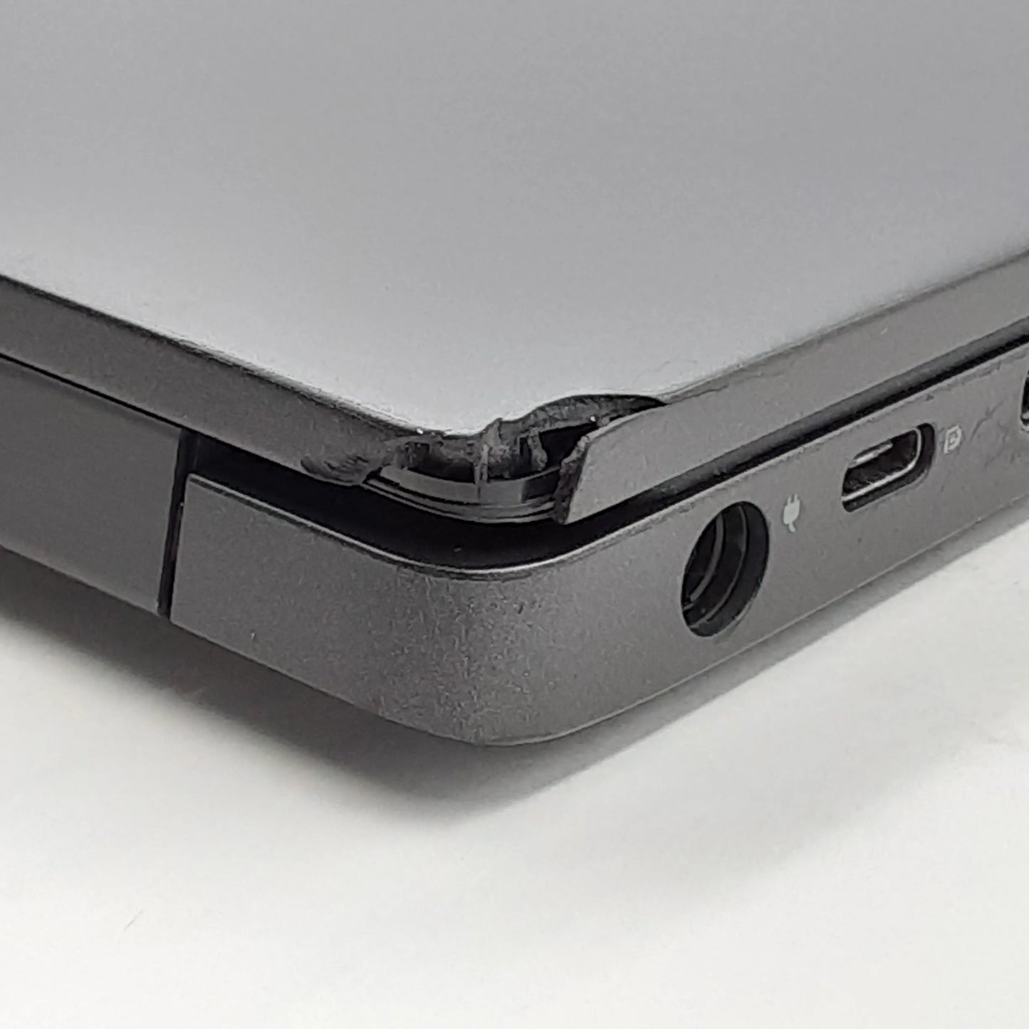 【中古Dランク】Dell Latitude 5300 Core i5 8265U/メモリ8GB/SSD 256GB/13.3インチ/Windows 11 Pro