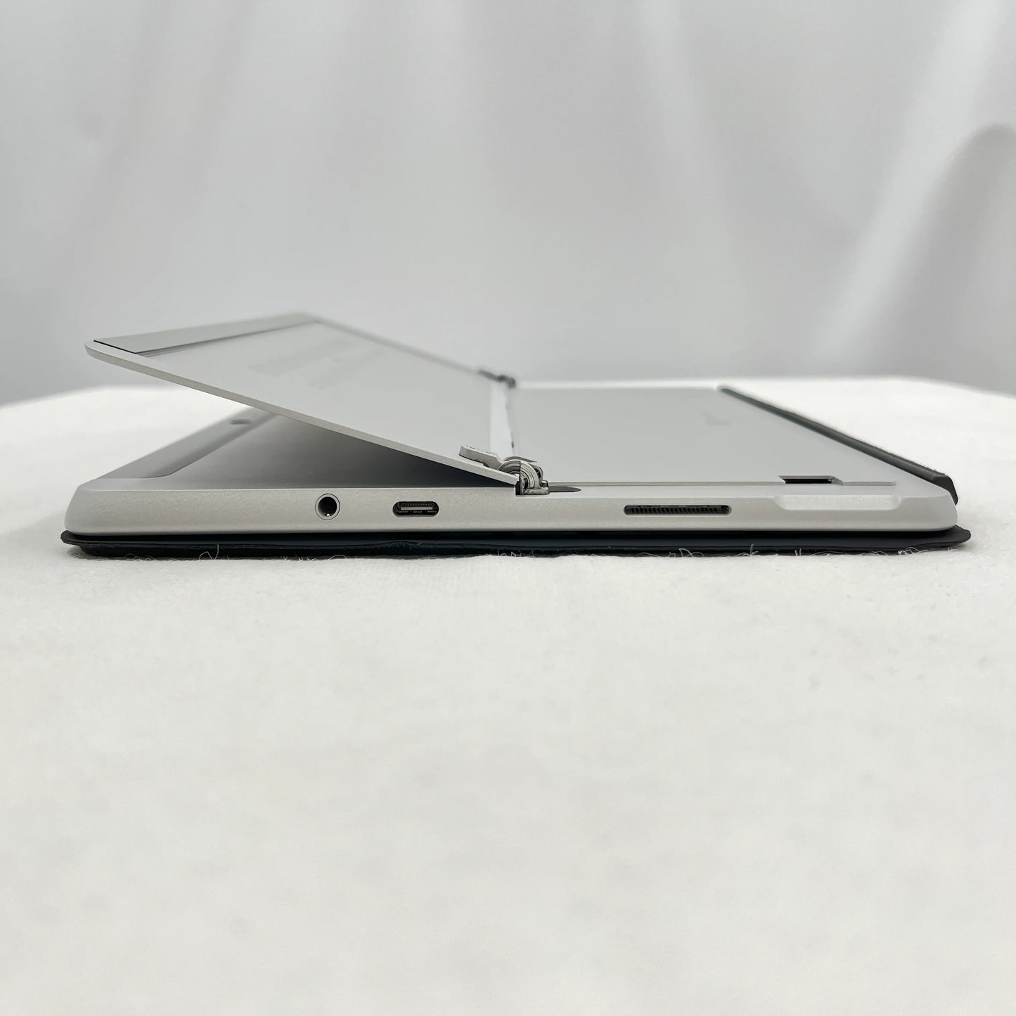 【中古Aランク】Microsoft Surface Go 3 Pentium Gold 6500Y/8GB/SSD 128GB/10.5インチ/タッチパネル/Windows 11 Pro