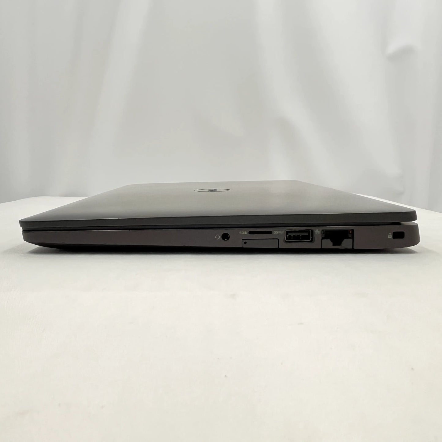 【中古Bランク】Dell Latitude 5300 Core i5 8265U/メモリ 8GB/SSD 128GB/13.3インチ フルHD/Windows 11 Pro