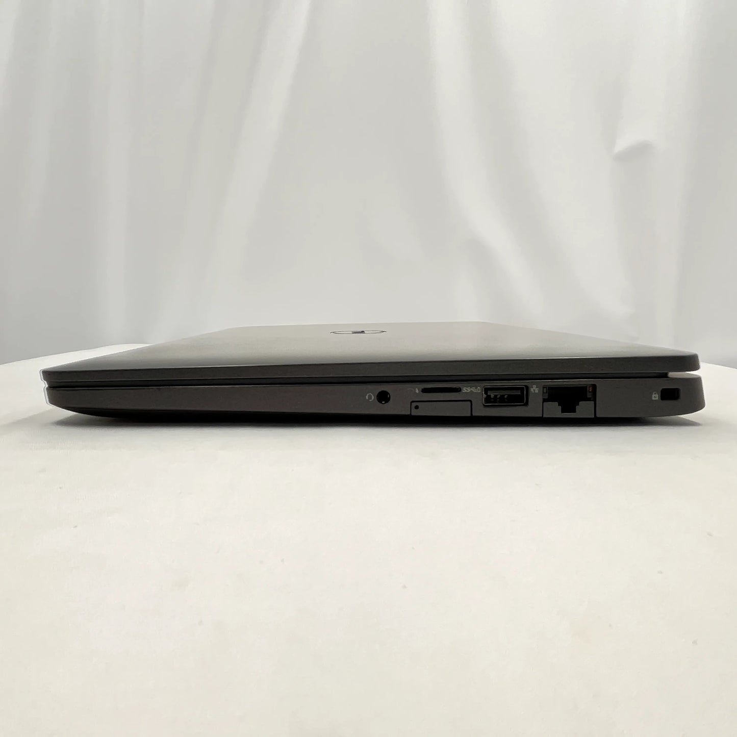【中古Cランク】Dell Latitude 5300 Core i5 8265U/メモリ 8GB/SSD 128GB/13.3インチ フルHD/Windows 11 Pro