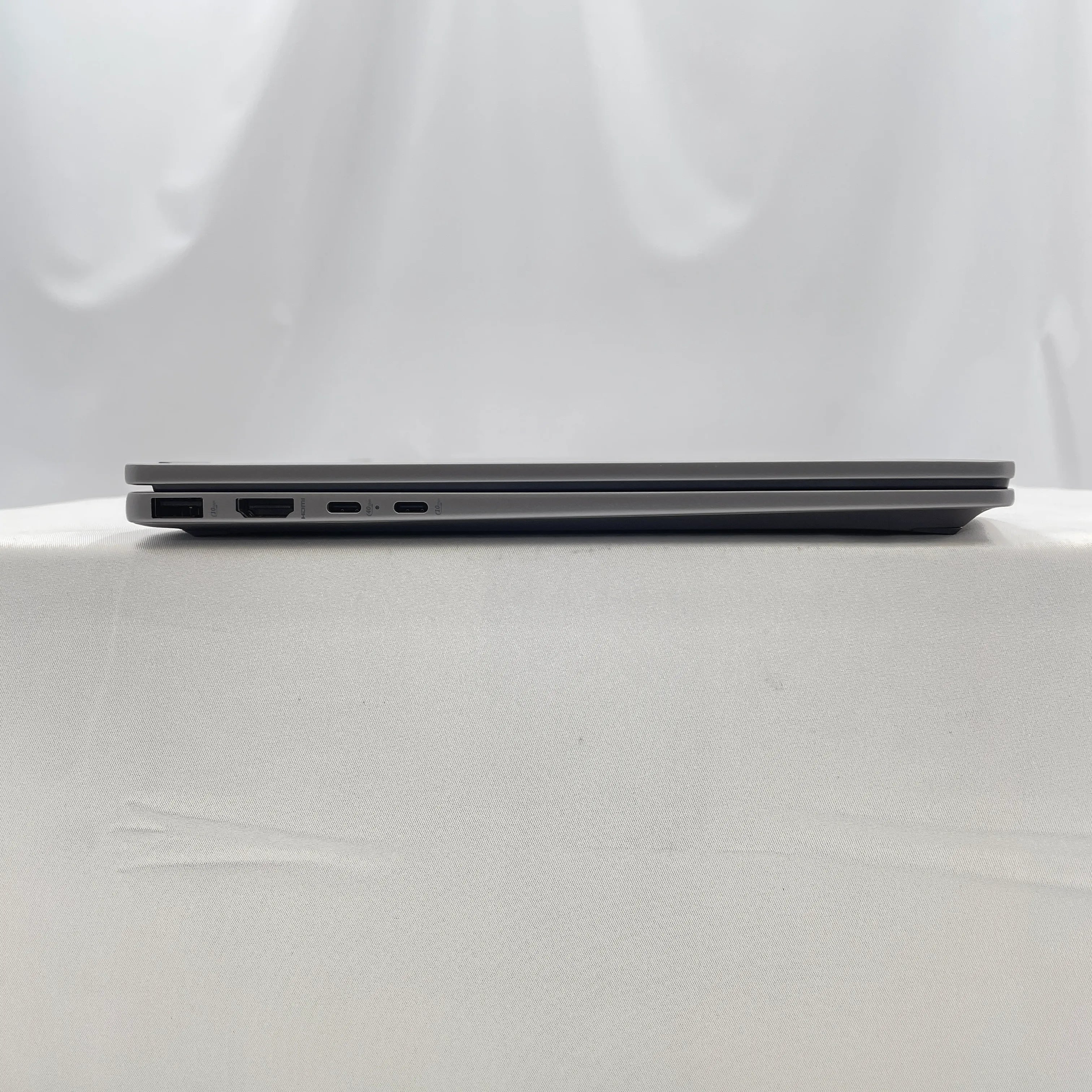 【中古Aランク】HP OmniBook X Flip Laptop NGAI 14-fk0004AU Ryzen AI 5 340/メモリ 16GB/SSD 512GB/14インチ/Windows 11 Home