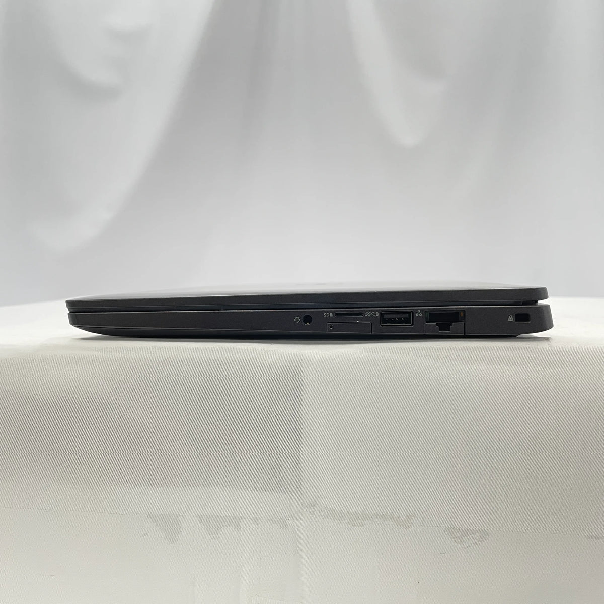 【中古Cランク】Dell Latitude 5300 Core i5 8365U/メモリ 16GB/SSD 256GB/13.3インチ フルHD/Windows 11 Pro