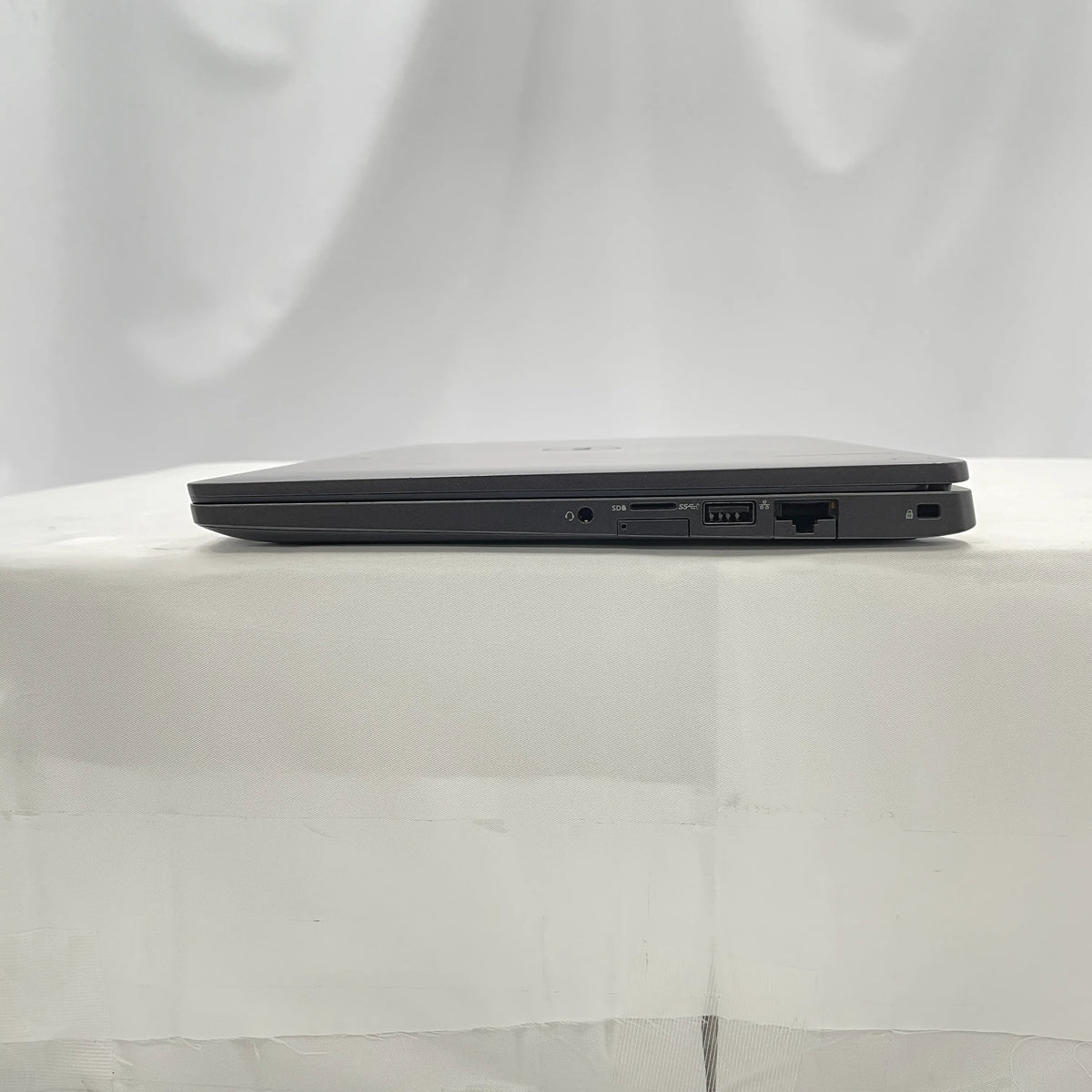 【中古Cランク】Dell Latitude 5300 Core i5 8365U/メモリ 16GB/SSD 256GB/13.3インチ フルHD/Windows 11 Pro