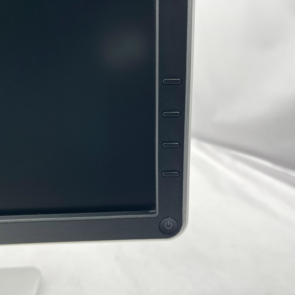 【中古Aランク】Dell P2214H 21.5型 フルHD液晶モニター D-Sub/DVI/ディスプレイポート ※R∞PCシリーズではございません