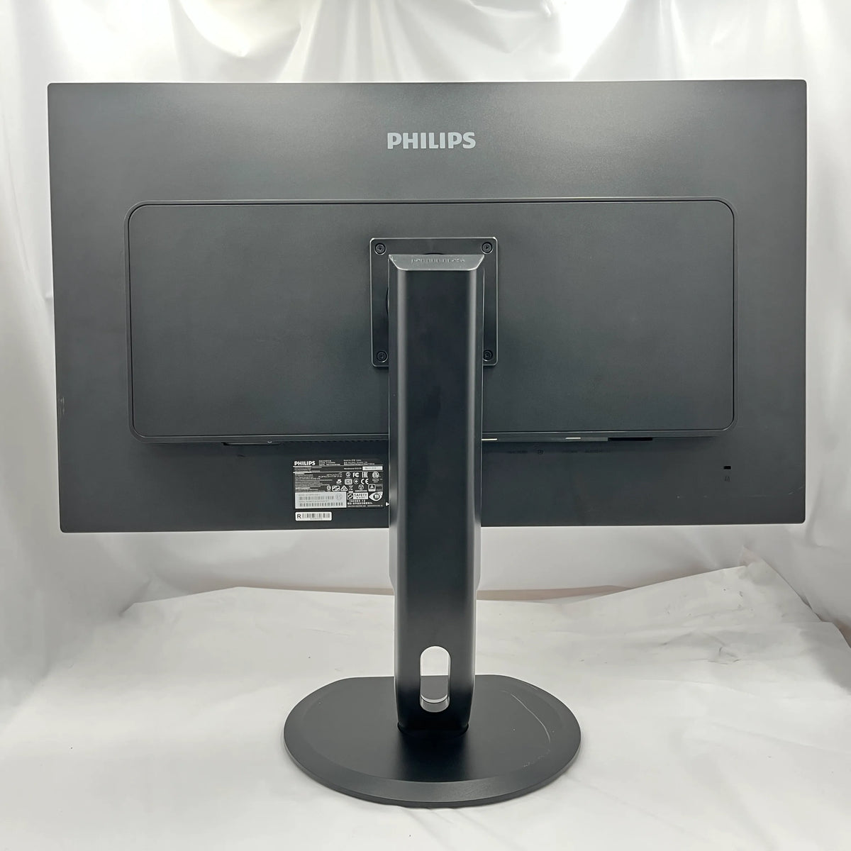 【中古Bランク】PHILIPS 328P6VJEB/11 31.5型 4K液晶モニター HDMI/D-Sub/ディスプレイポート ※R∞PCシリーズではございません