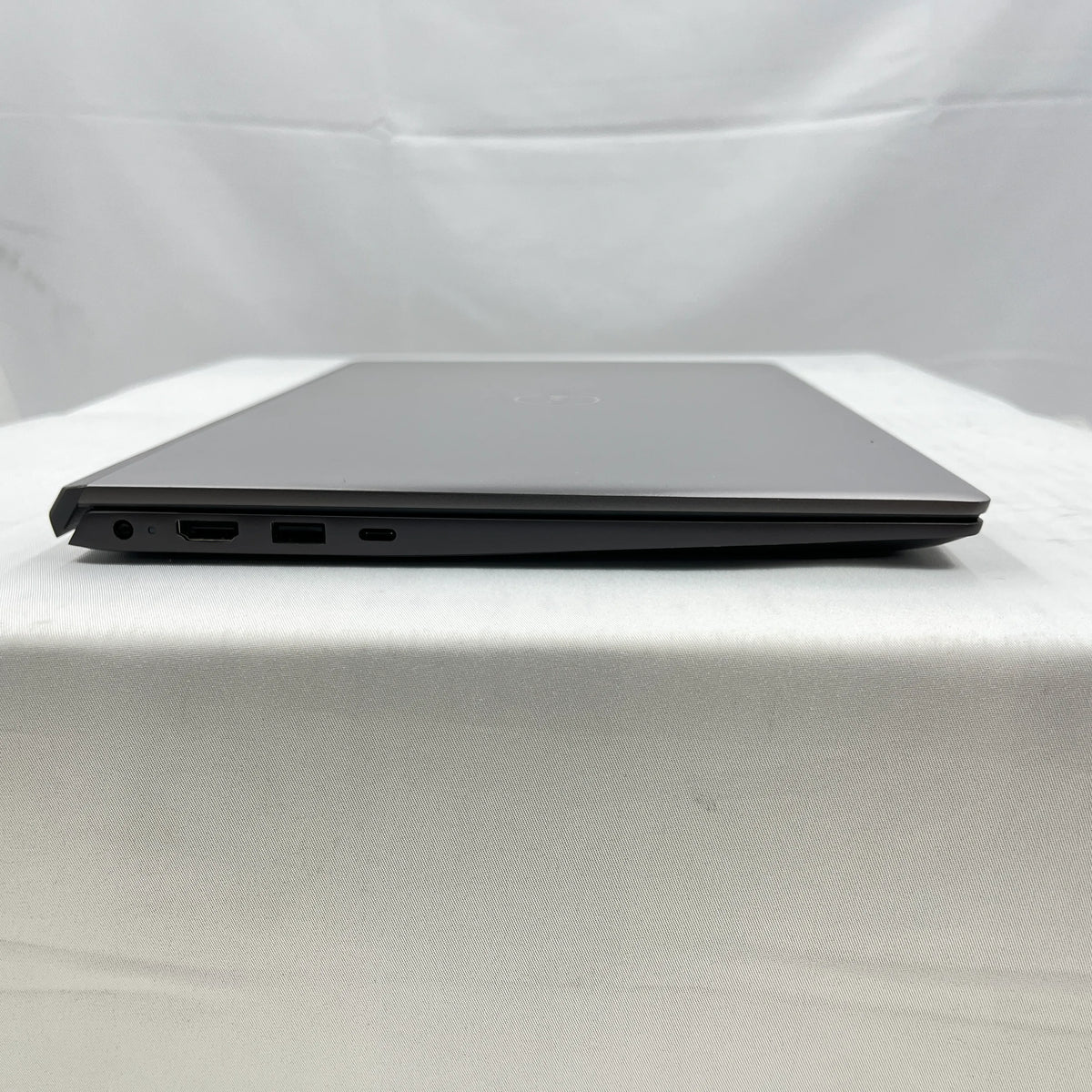 【中古Bランク】Dell Vostro 5402 Core i5 1135G7/メモリ8GB/SSD 256GB/14インチ フルHD/Windows 11 Pro