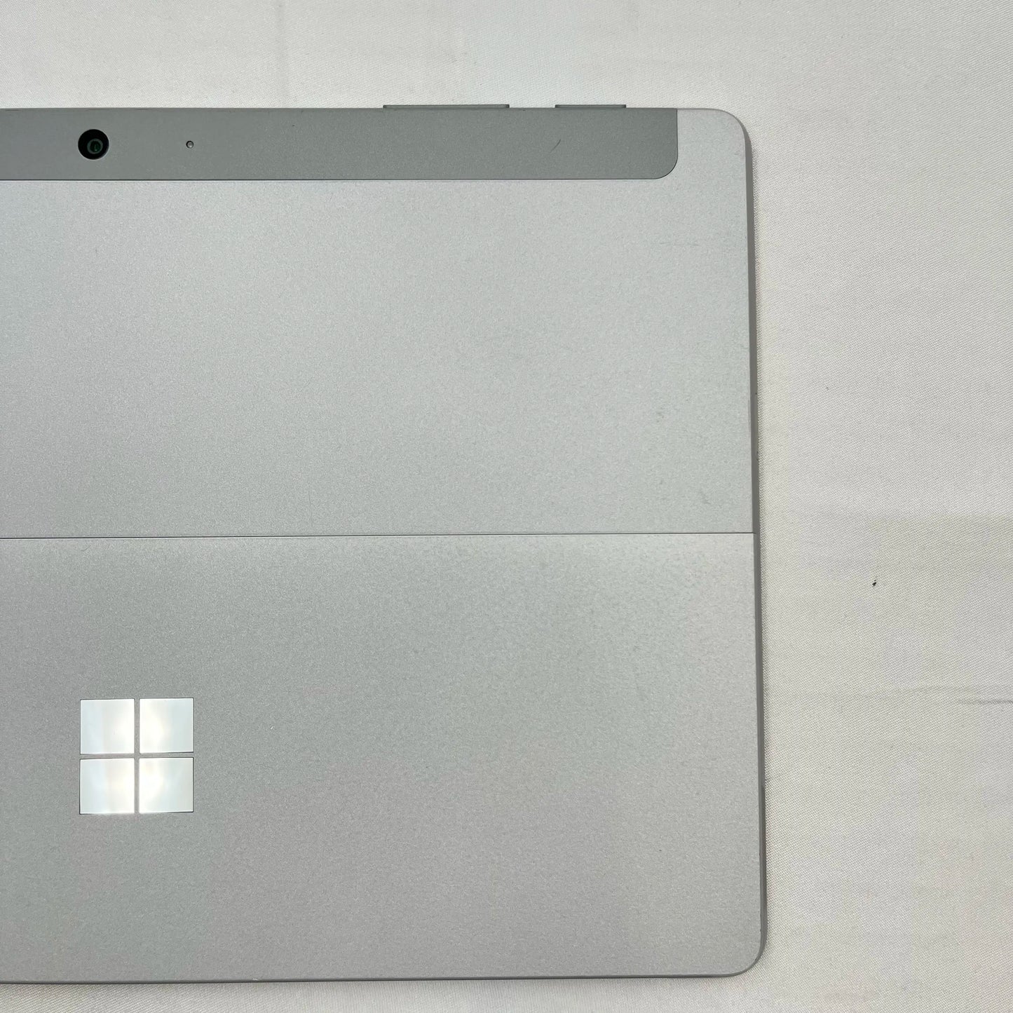 【中古Aランク】Microsoft Surface Go 2 Core m3 8100Y/メモリ 8GB/SSD 256GB/10.5インチ/Windows 11 Pro