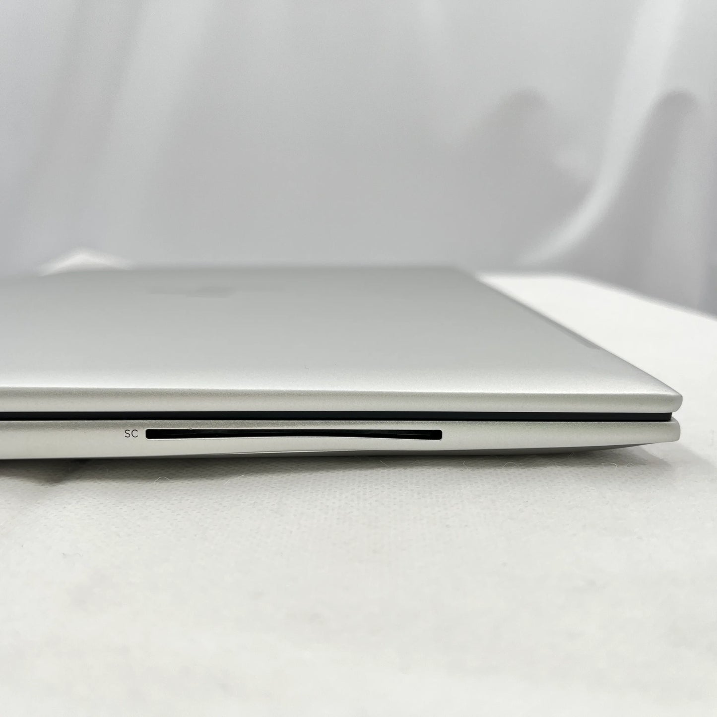 【中古Cランク】HP EliteBook 860 G9 Core i5 1245U/メモリ 16GB/SSD 256GB/16インチ/Windows 11 Pro