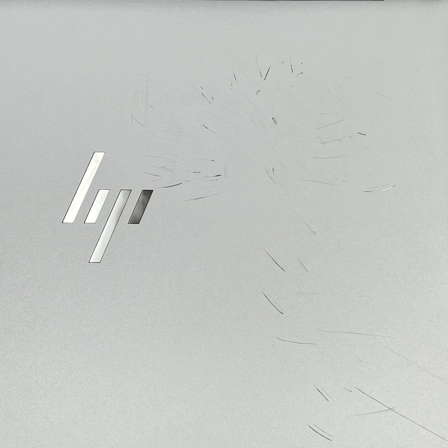 【中古Dランク】HP EliteBook 860 G9 Core i5 1245U/メモリ 16GB/SSD 256GB/16インチ/Windows 11 Pro