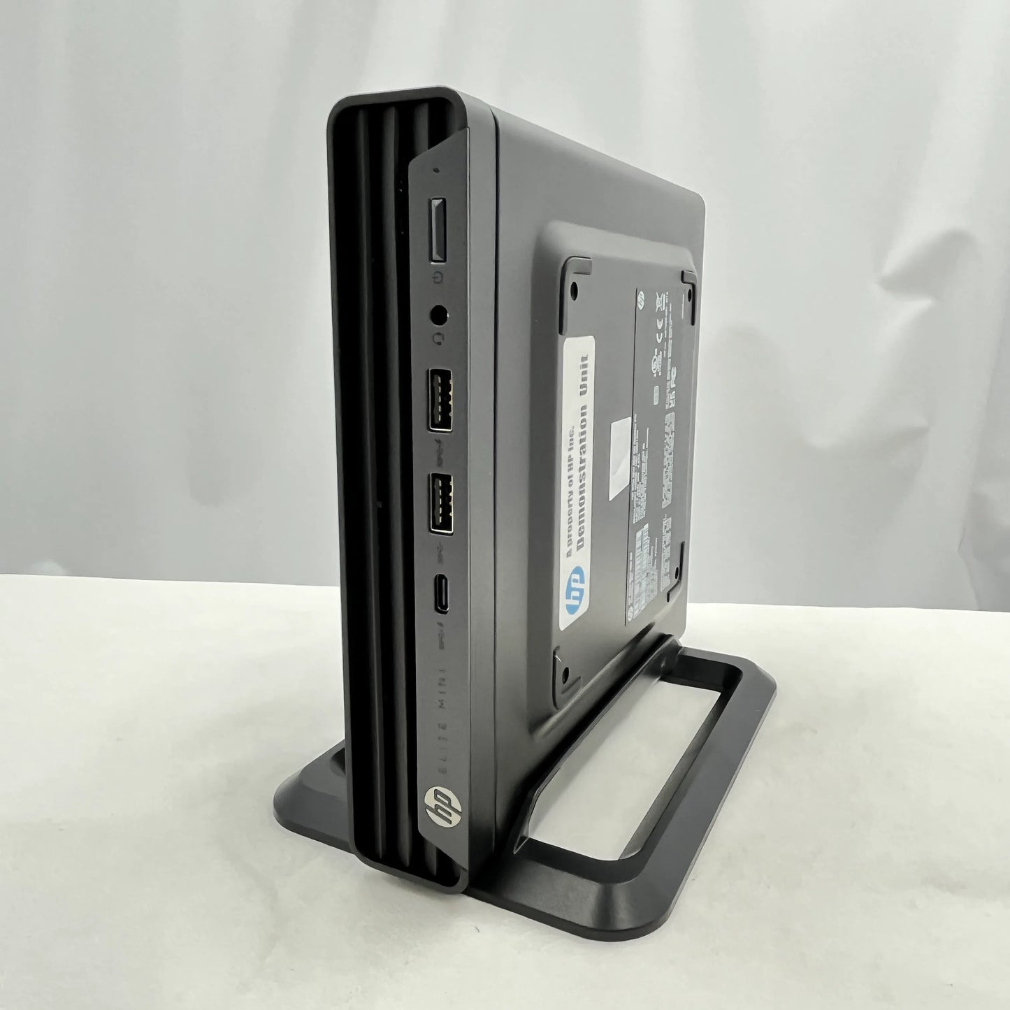 【中古Aランク】HP EliteMini 800 G9 Core i3 14100T/メモリ8GB/SSD 256GB/Windows 11 Pro