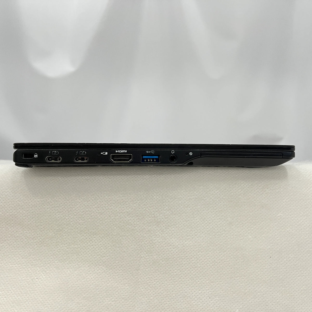 【中古Cランク】富士通 LIFEBOOK U9311/F Core i5 1145G7/メモリ 16GB/SSD 256GB/13.3インチ フルHD/Windows 11 Pro