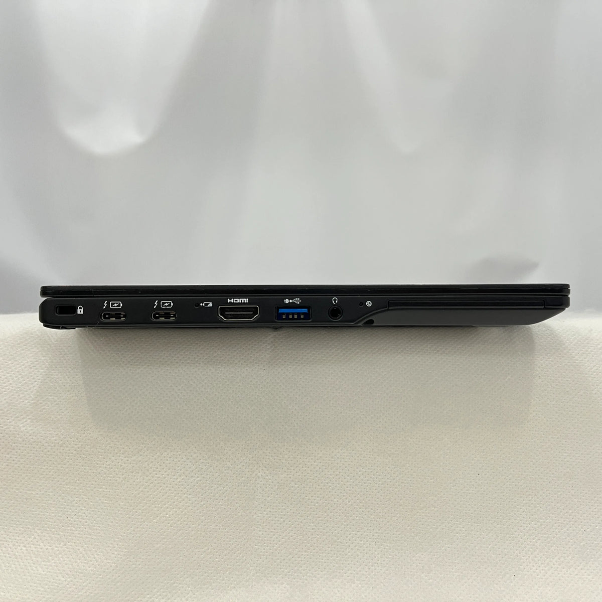 【中古Cランク】富士通 LIFEBOOK U9311/F Core i5 1145G7/メモリ 16GB/SSD 256GB/13.3インチ フルHD/Windows 11 Pro