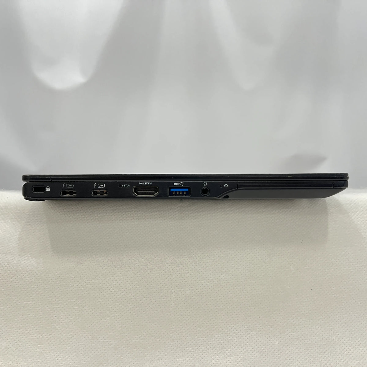 【中古Cランク】富士通 LIFEBOOK U9311/F Core i5 1145G7/メモリ 16GB/SSD 256GB/13.3インチ フルHD/Windows 11 Pro
