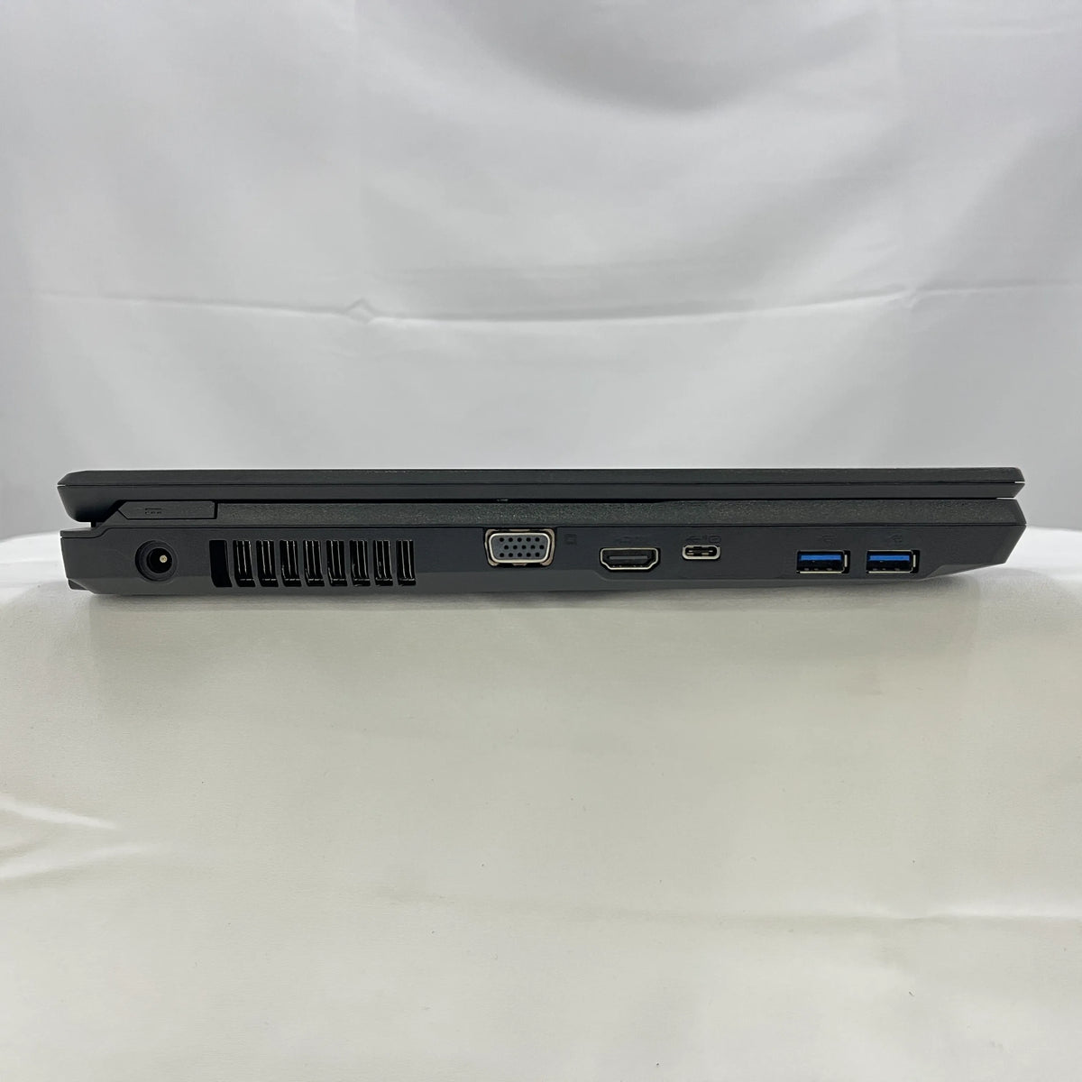 【中古Dランク】富士通 LIFEBOOK A5511 Core i5 1145G7/メモリ 8GB/SSD 256GB/15.6インチ/DVD-ROM/Windows 11 Pro