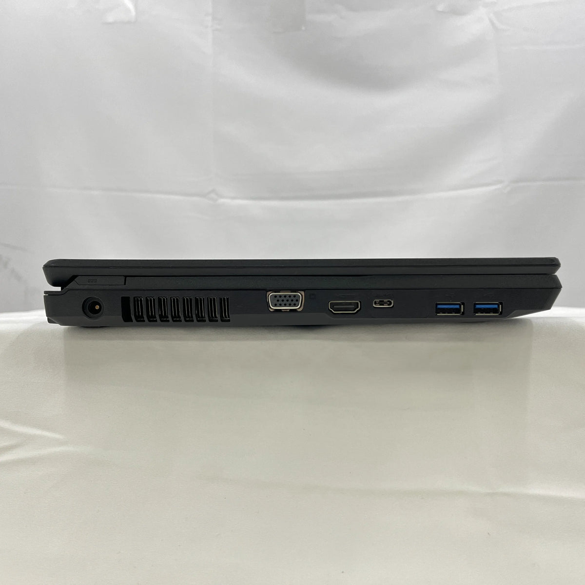 【中古Dランク】富士通 LIFEBOOK A5511 Core i5 1145G7/メモリ 8GB/SSD 256GB/15.6インチ/DVD-ROM/Windows 11 Pro