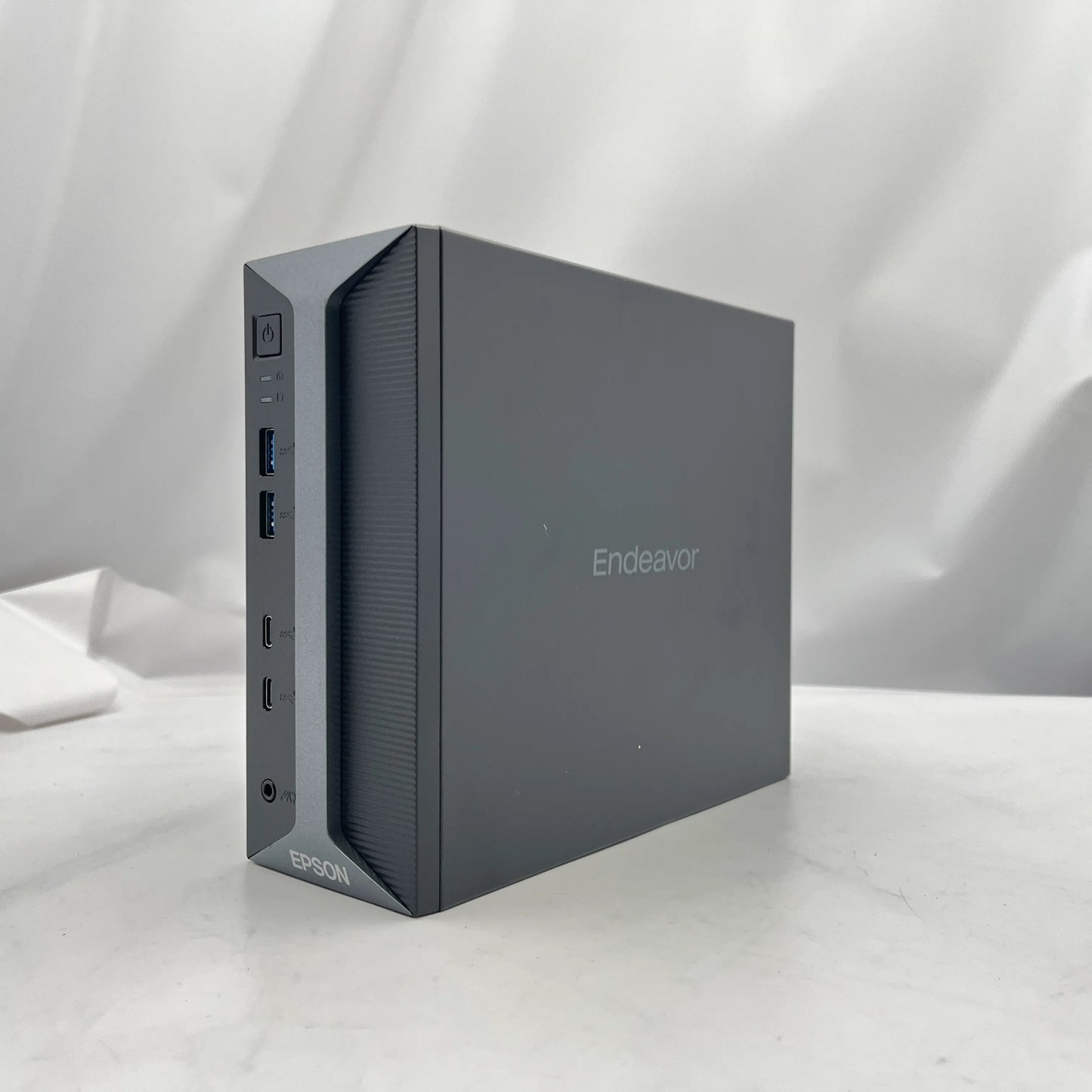【中古Aランク】EPSON Endeavor JG150 Core i7 13700T/メモリ 32GB/SSD 256GB/NVIDIA RTX A2000 12GB/Windows 11 Pro