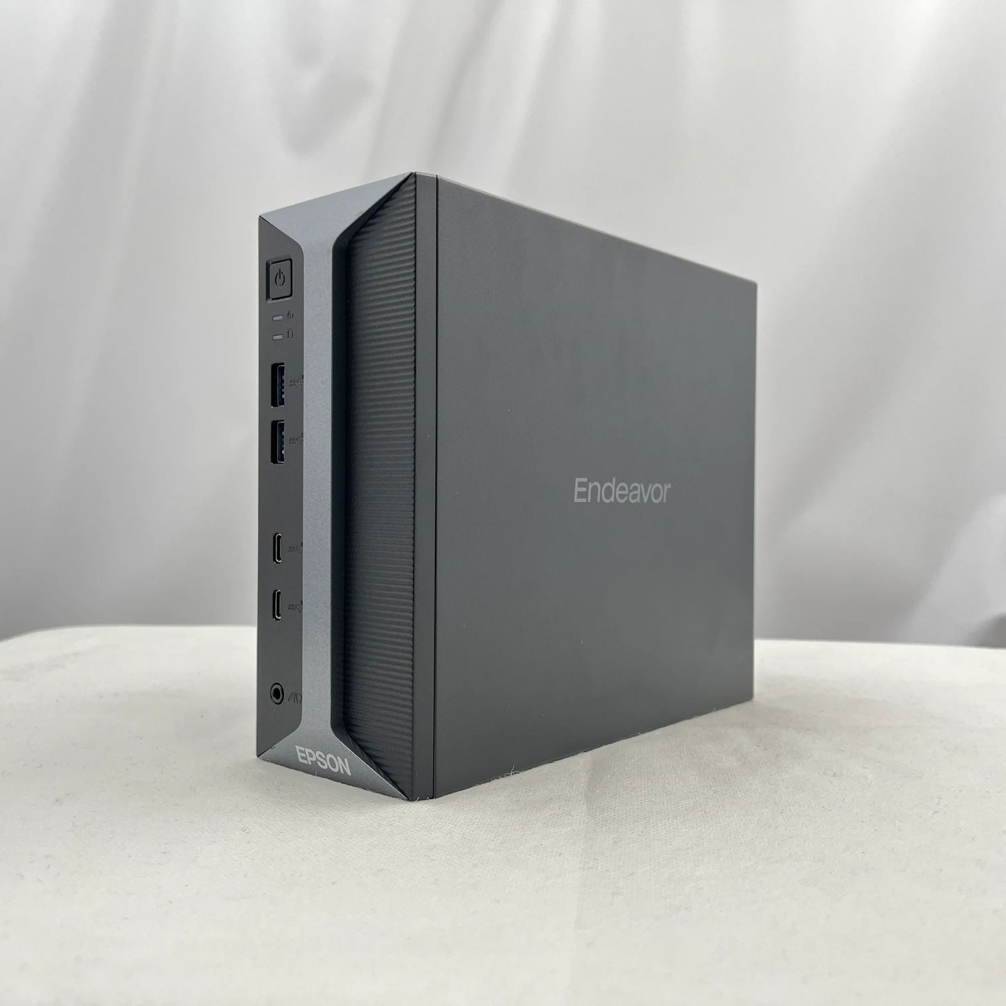 【中古Bランク】EPSON Endeavor JG150 Core i7 13700T/メモリ 32GB/SSD 256GB/NVIDIA RTX A2000 12GB/Windows 11 Pro