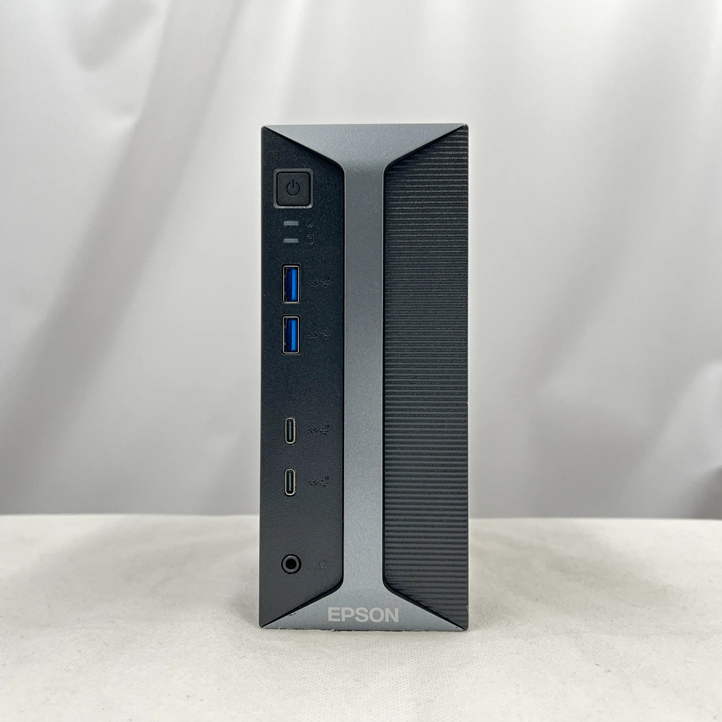 【中古Bランク】EPSON Endeavor JG150 Core i7 13700T/メモリ 32GB/SSD 256GB/NVIDIA RTX A2000 12GB/Windows 11 Pro