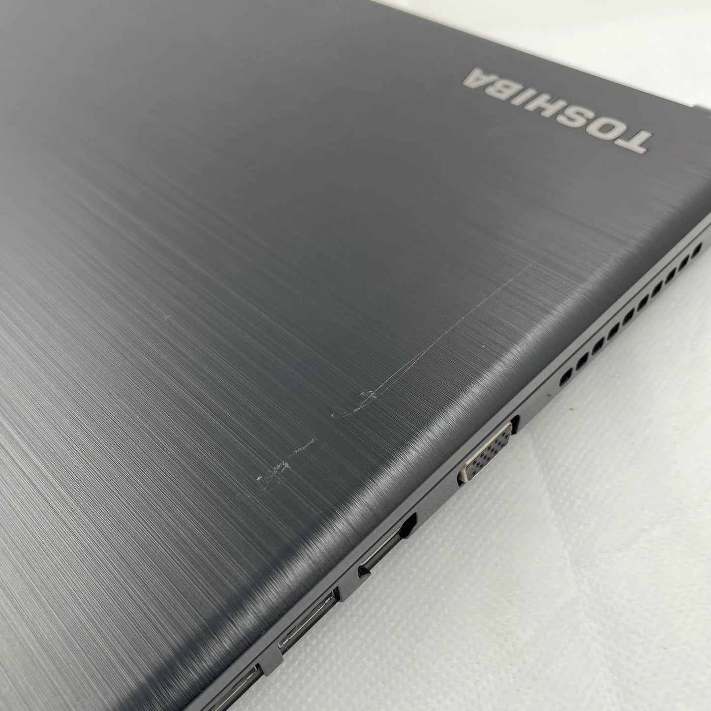 【中古Cランク】dynabook(東芝) B65/DN Core i5 8250U/メモリ8GB/SSD 128GB/15.6インチ/Windows 11 Pro