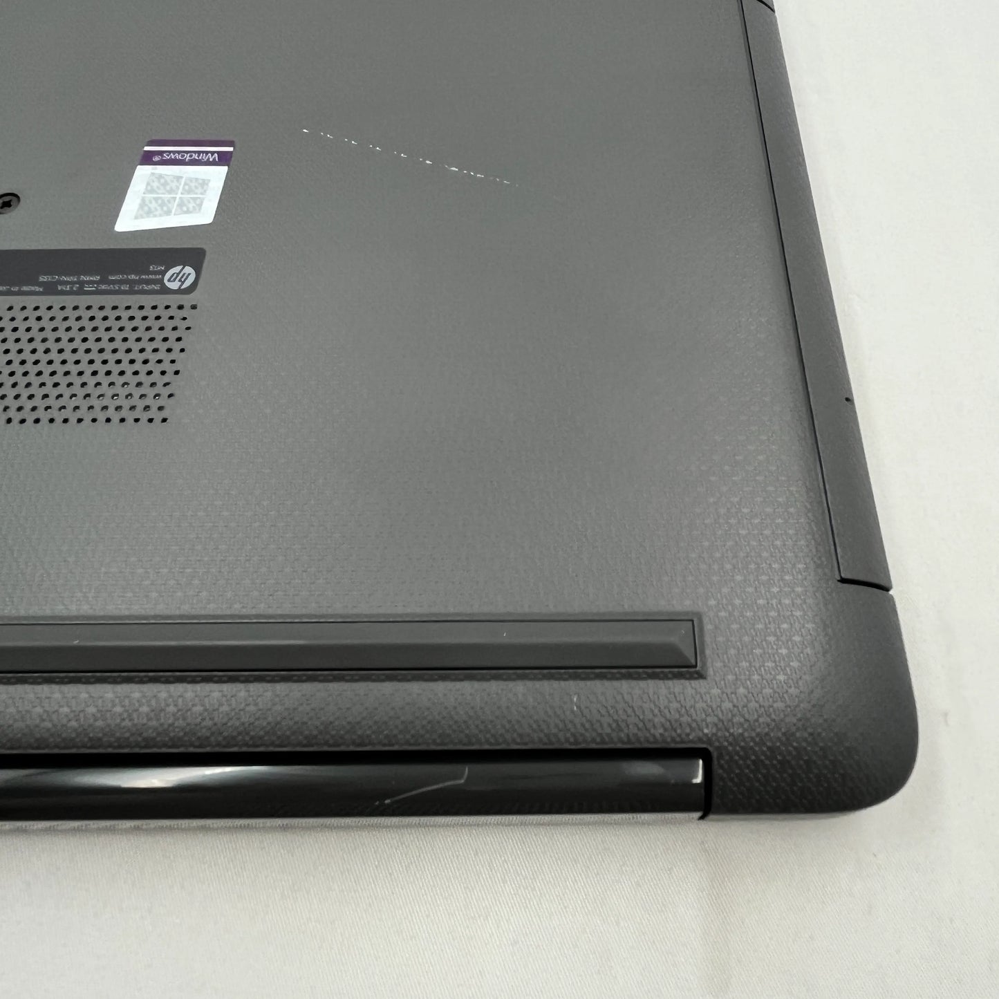 【中古Bランク】HP 250 G7 Core i5 1035G1/メモリ 8GB/SSD 256GB/15.6インチ フルHD/Windows 11 Pro