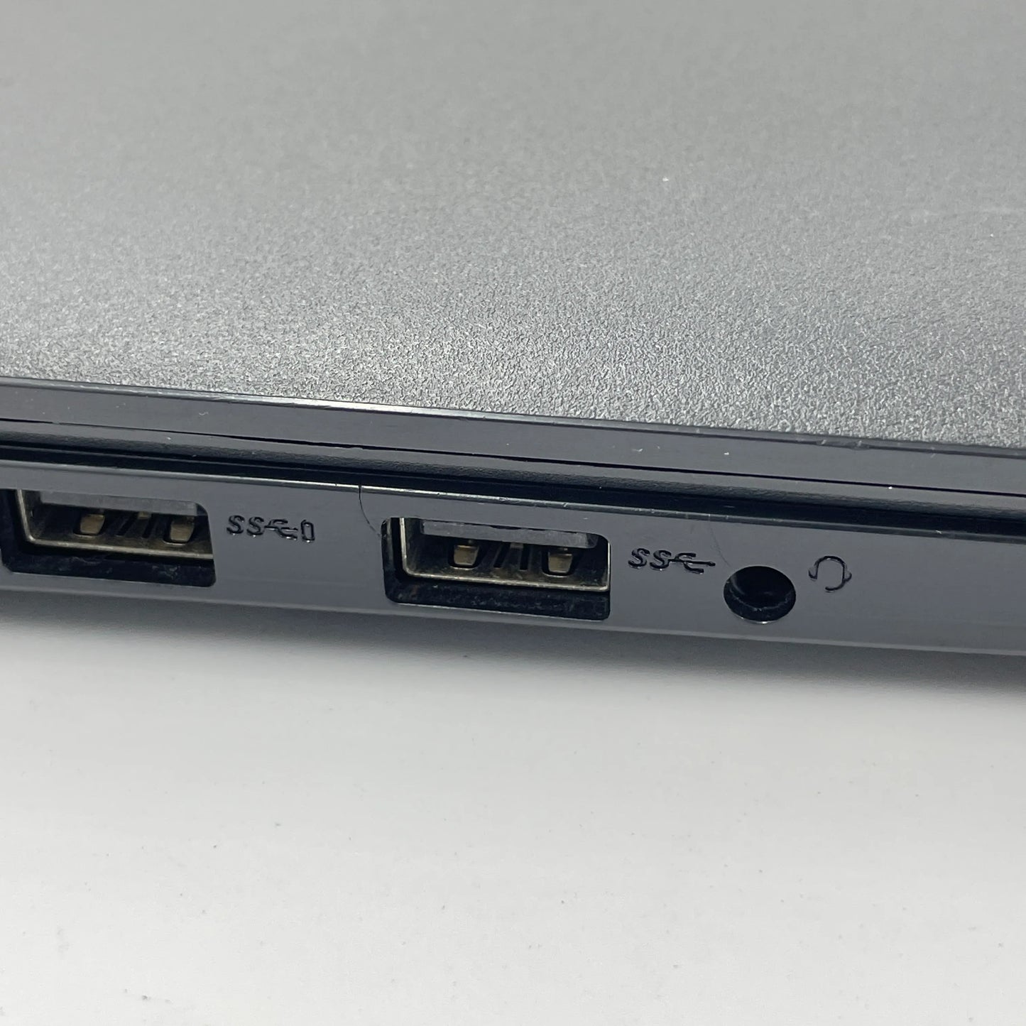 【中古Cランク】Dell Latitude 3500 Core i7 8565U/メモリ 8GB/SSD 512GB/15.6インチ/Windows 11 Pro