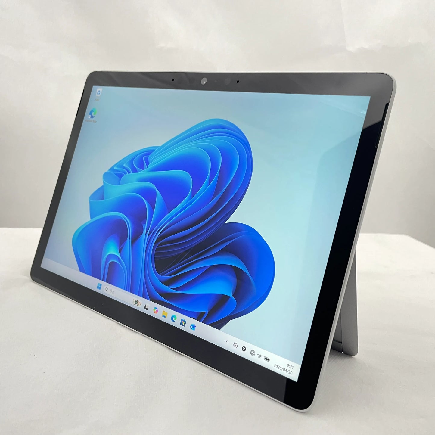 【中古Aランク】Microsoft Surface Go 2 Pentium 4425Y/メモリ8GB/SSD 128GB/10.5インチ/Windows 11 Home