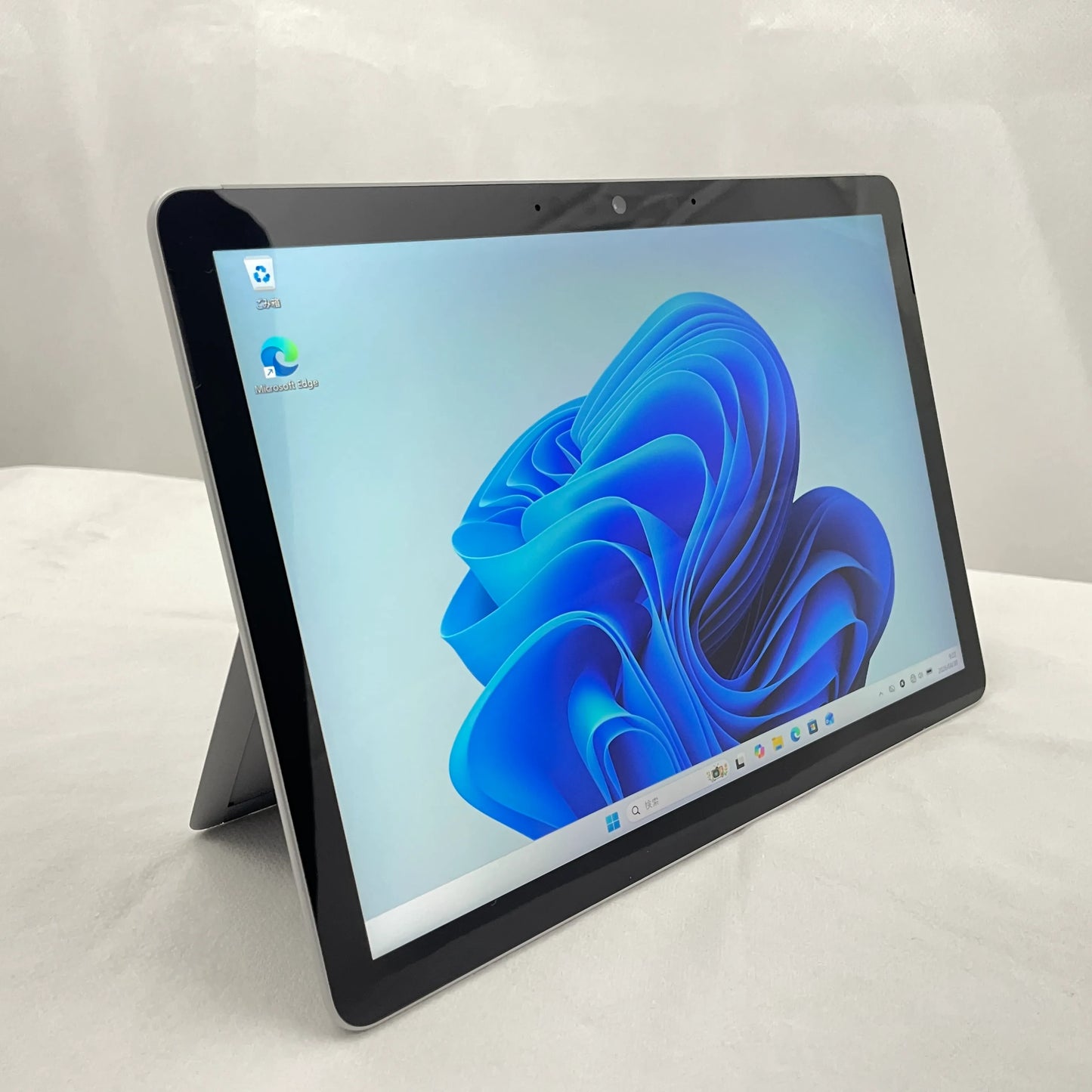 【中古Aランク】Microsoft Surface Go 2 Pentium 4425Y/メモリ8GB/SSD 128GB/10.5インチ/Windows 11 Home