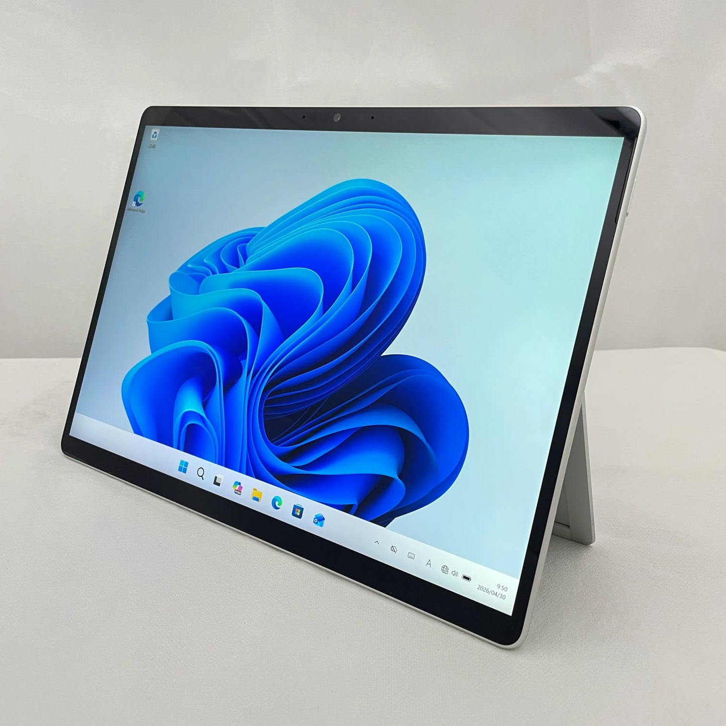 【中古Aランク】Microsoft Surface Pro 8 Core i5 1145G7/メモリ 8GB/SSD 256GB/13インチ/Windows 11 Pro