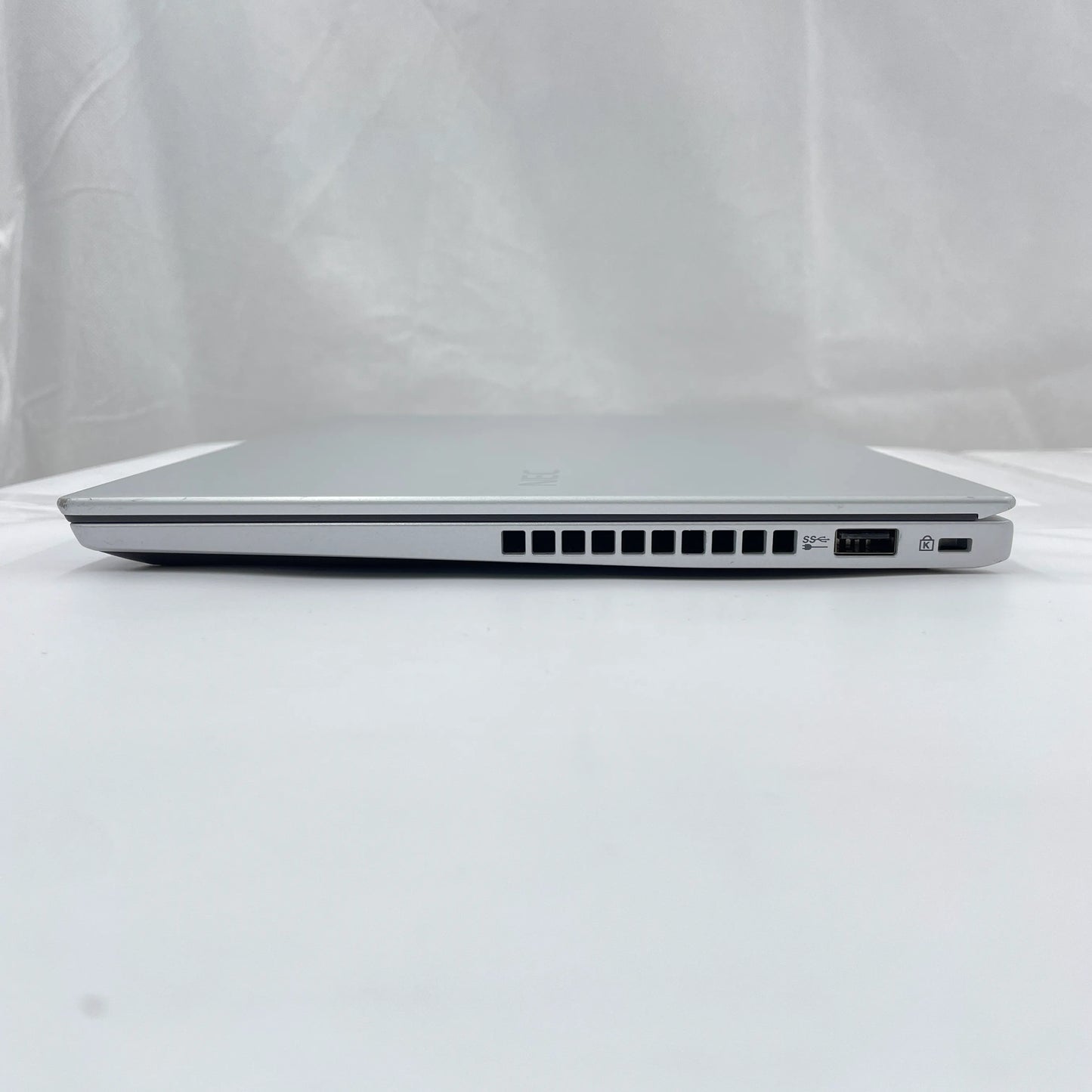 【中古Bランク】NEC VersaPro PC-VKT16BFG61N4 Core i5 8250U/メモリ8GB/SSD 256GB/12.5インチ/Windows 11 Pro