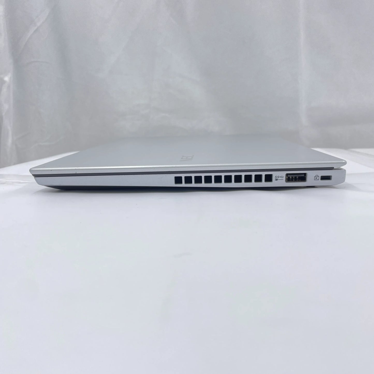 【中古Cランク】NEC VersaPro PC-VKT16BFGN3J4 Core i5 8250U/メモリ8GB/SSD 256GB/12.5インチ/Windows 11 Pro
