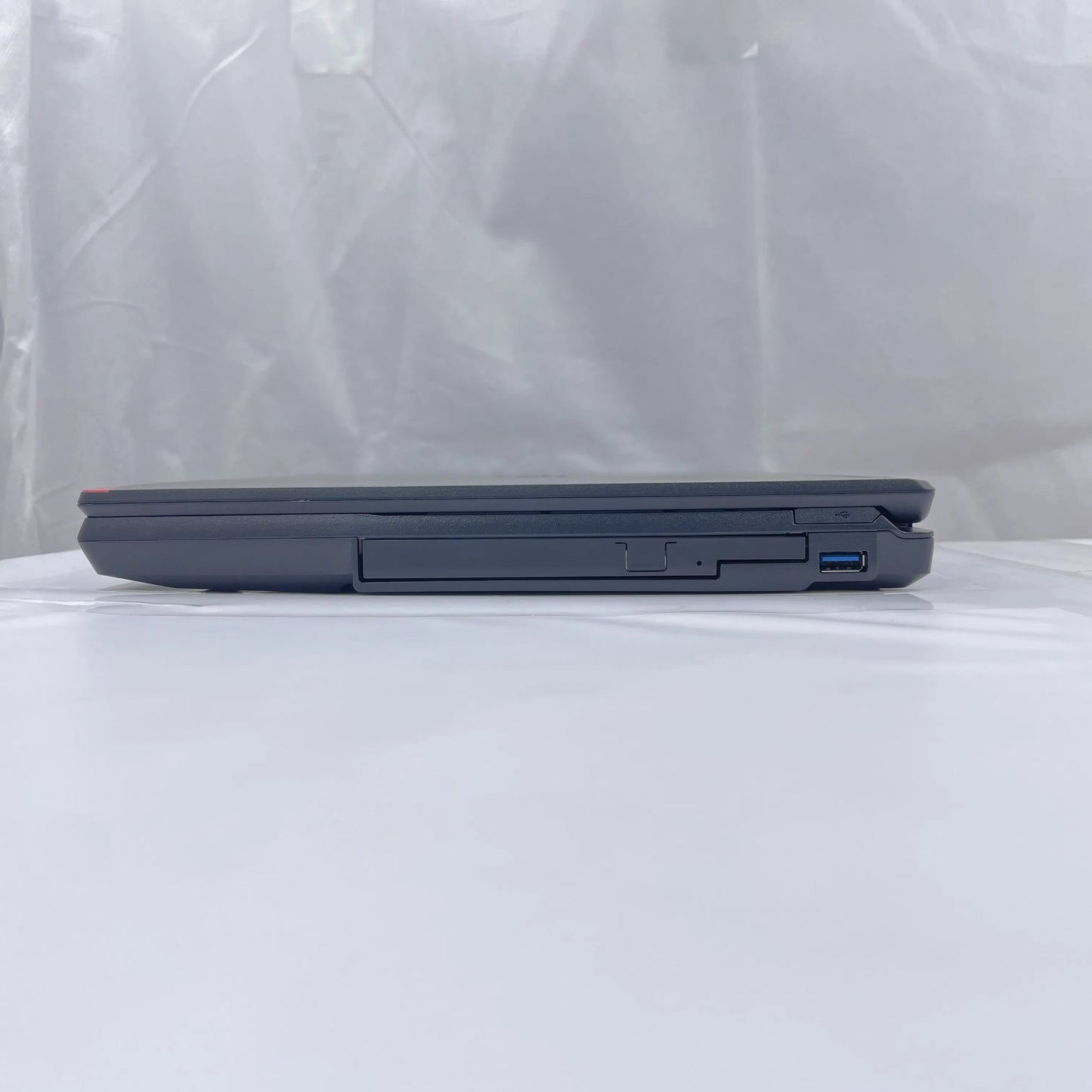 【中古Bランク】富士通 LIFEBOOK A5510/DX Core i3 10110U/メモリ8GB/SSD 256GB/15.6インチ/DVD-MULTI/Windows 11 Pro