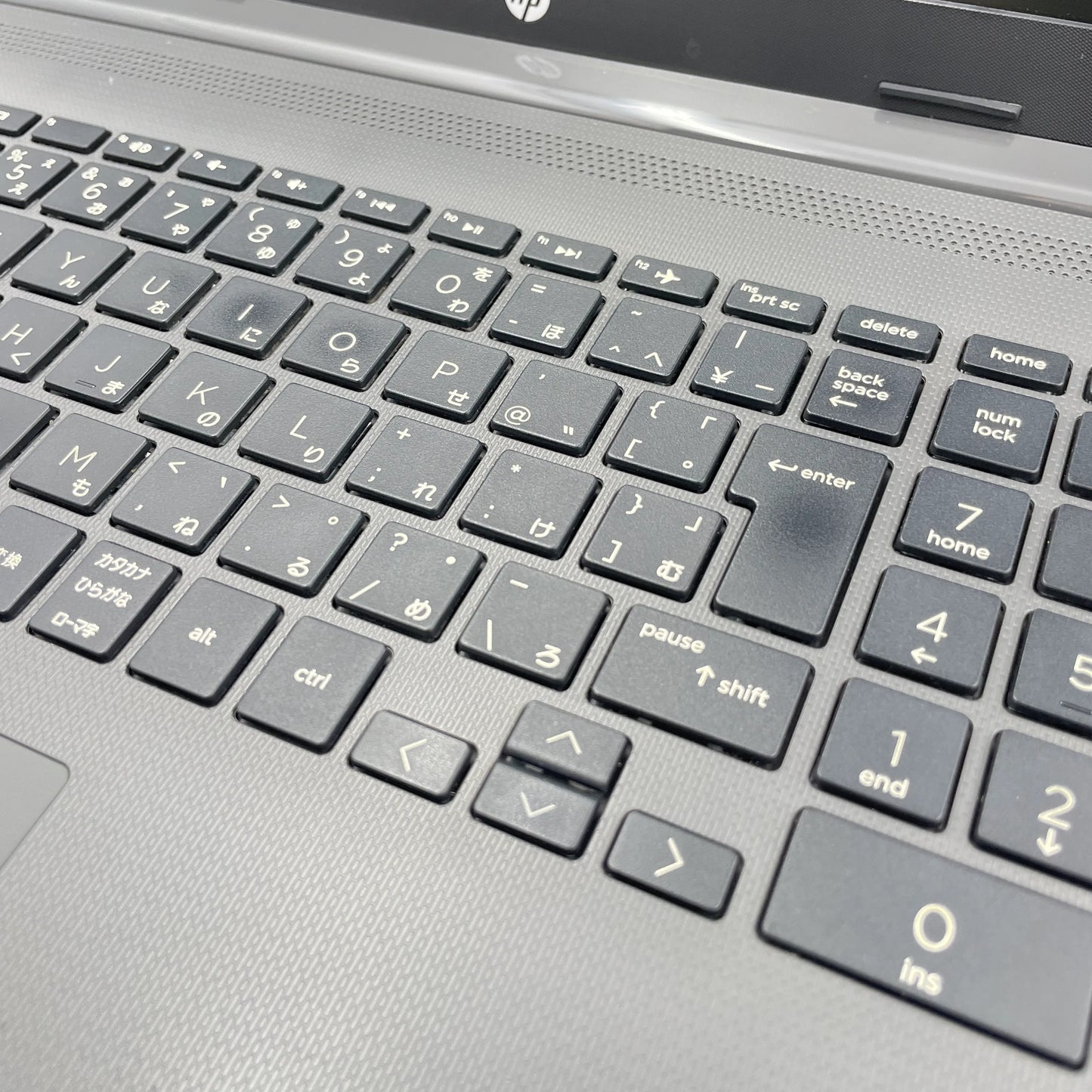 【中古Aランク】HP 250 G7 Core i5 8265U/メモリ 8GB/SSD 256GB/15.6インチ/DVD-MULTI/Windows 11 Pro