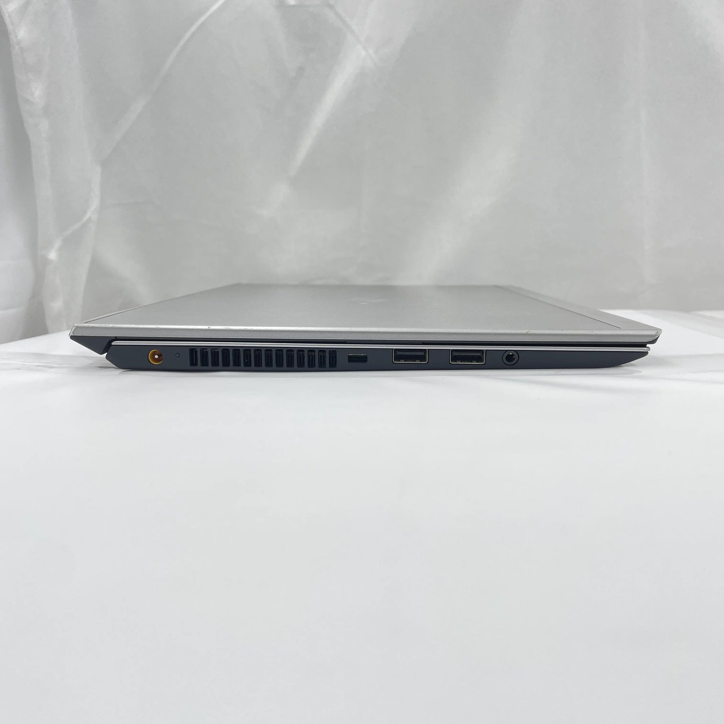 【中古Bランク】VAIO VAIO SX14 VJS142C12N Core i7 10710U/メモリ16GB/SSD 512GB/14インチ/Windows 11 Pro