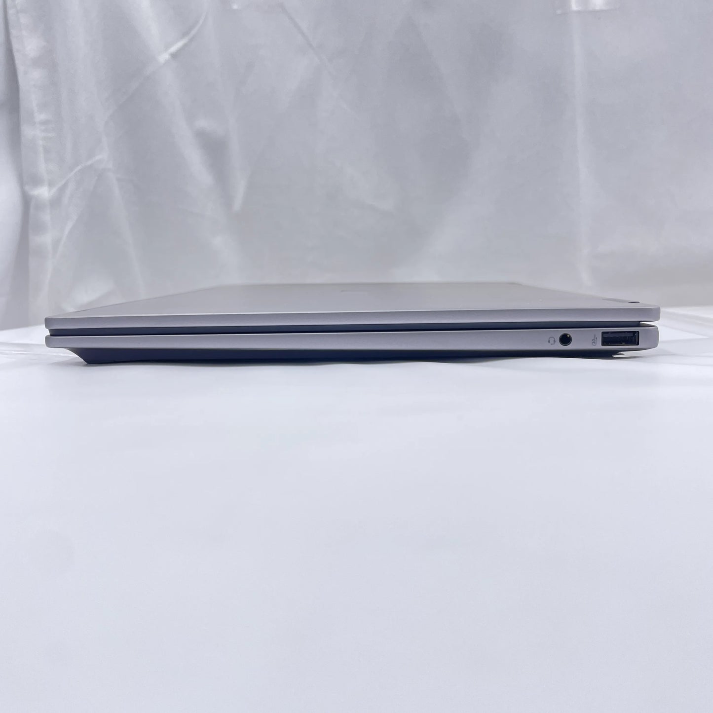 【中古Aランク】HP OmniBook X Flip Laptop AI 14-fk0004AU Ryzen AI 5 340/メモリ 16GB/SSD 512GB/14インチ/Windows 11 Home