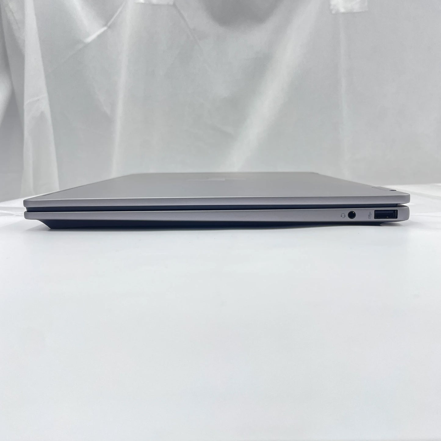 【中古Aランク】HP OmniBook X Flip Laptop AI 14-fk0004AU Ryzen AI 5 340/メモリ 16GB/SSD 512GB/14インチ/Windows 11 Home