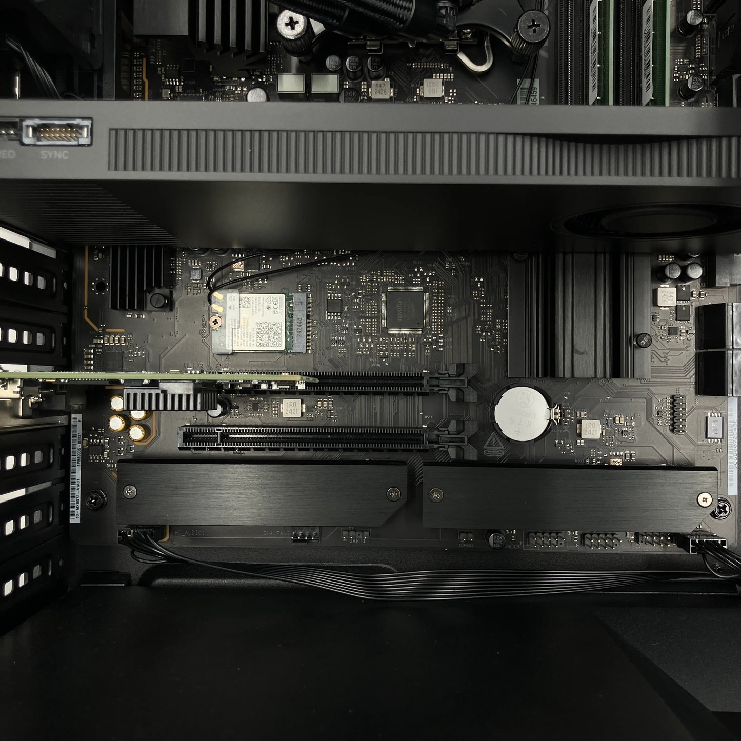 【中古Aランク】マウスコンピューター DAIV FX-I7N40 Core Ultra 7 265K/メモリ 64GB/SSD 2TB/NVIDIA RTX 4000 Ada/Windows 11 Pro