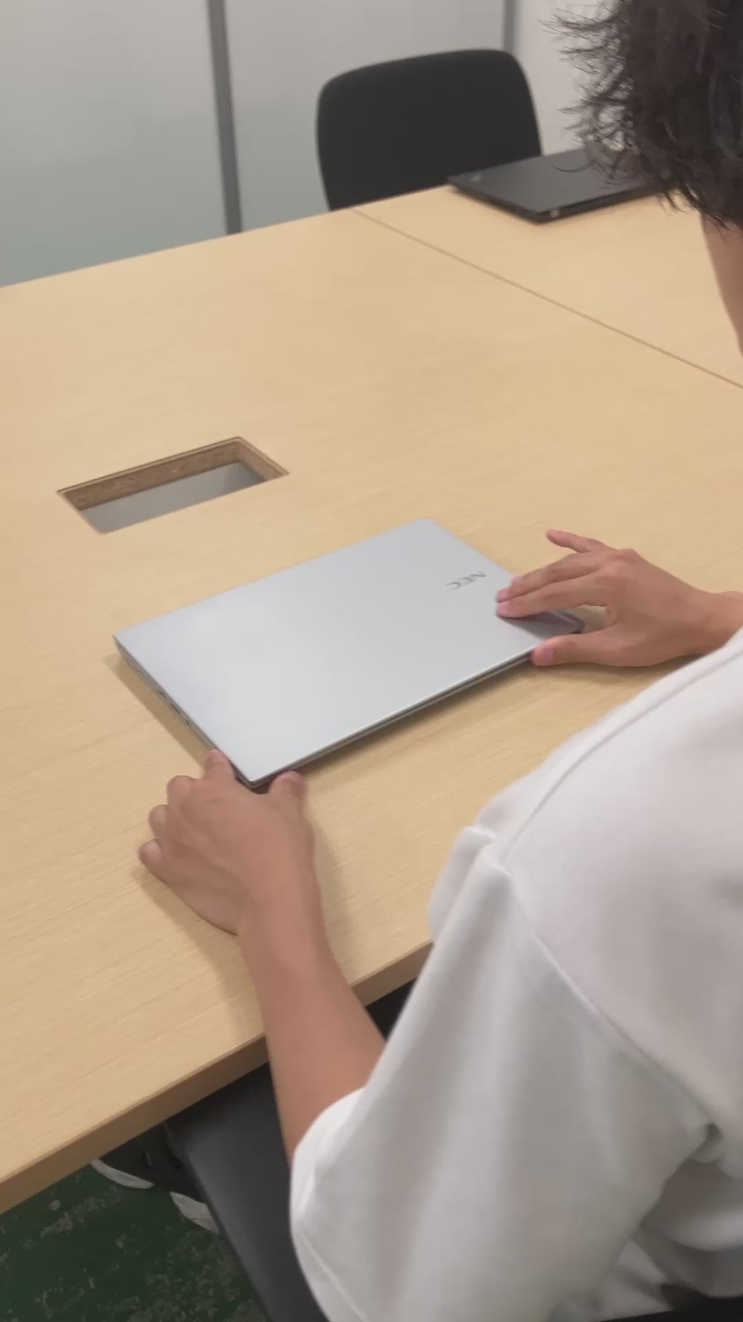 NEC VersaPro VKT16/B-3 中古ノートパソコン | Core i5 メモリ